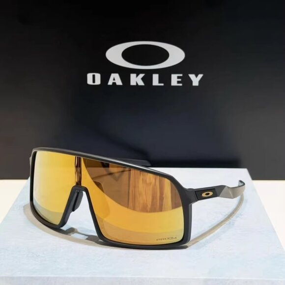 Oakley Prizm Sunglasses – Black/Gold Shield - Picture 4 of 6